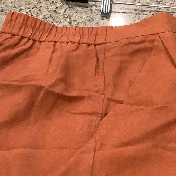 Rust linen shorts - Picture 4 of 5
